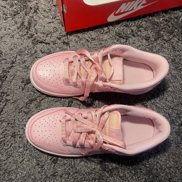 Nike Dunk Low SE - Picture 11 of 15